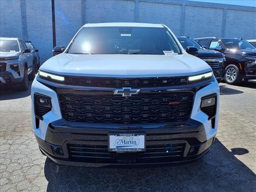 Polar White Tricoat 2026 Chevrolet Traverse AWD 4dr RS w/2RS