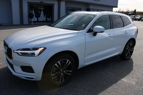 2018 Volvo XC60 T6 MOMENTUM