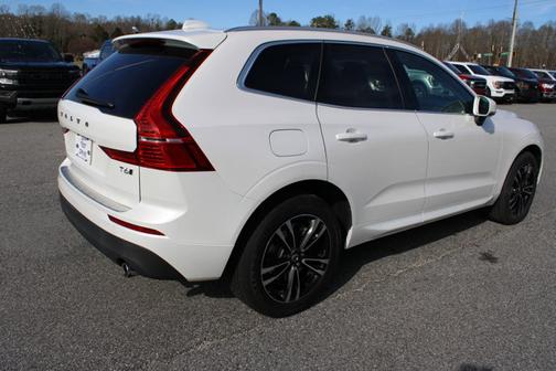 2018 Volvo XC60 T6 MOMENTUM