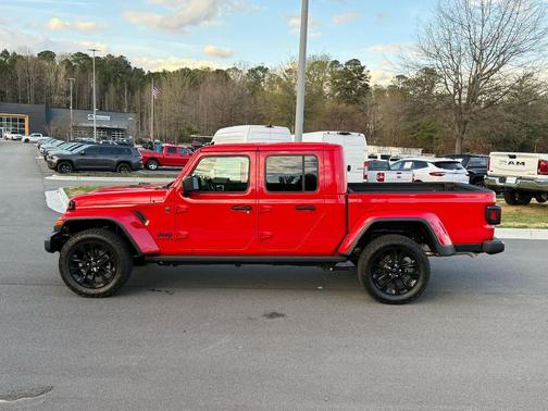 2025 Jeep Gladiator Nighthawk