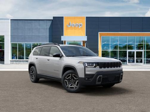 Silver Zynith Clearcoat 2026 Jeep Cherokee Laredo 4x4