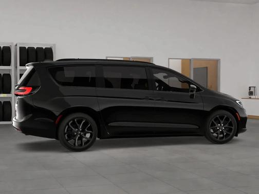 Diamond Black Crystal Pearlcoat 2026 Chrysler Pacifica L
