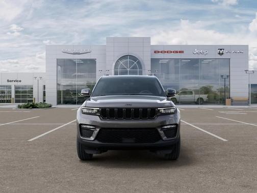 Baltic Gray Metallic Clearcoat 2025 Jeep Grand Cherokee Limited