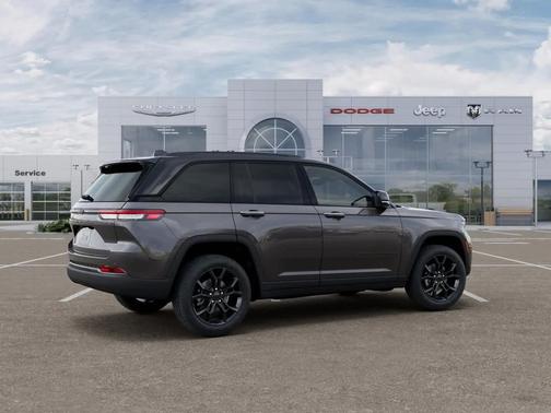 Baltic Gray Metallic Clearcoat 2025 Jeep Grand Cherokee Limited