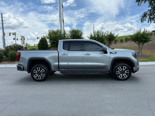 Sterling Metallic 2023 GMC Sierra 1500 AT4