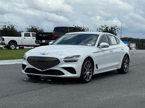 Uyuni White 2025 Genesis G70 2.5T RWD
