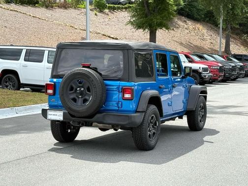 Hydro Blue Pearlcoat 2022 Jeep Wrangler Unlimited Sport