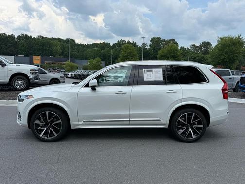 Crystal White Metallic 2025 Volvo XC90 B5 Plus