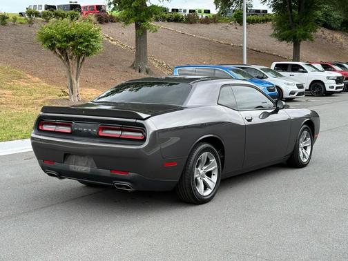 Granite Pearlcoat 2019 Dodge Challenger SXT