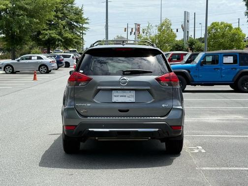 Gun Metallic 2017 Nissan Rogue SV