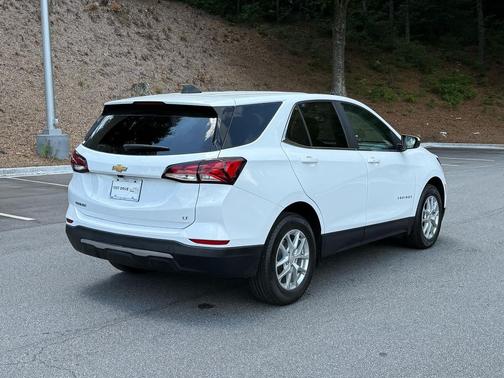 Summit White 2023 Chevrolet Equinox 1LT