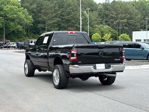 Diamond Black Crystal Pearlcoat 2024 RAM 2500 Tradesman Crew Cab 4x4 6'4' Box