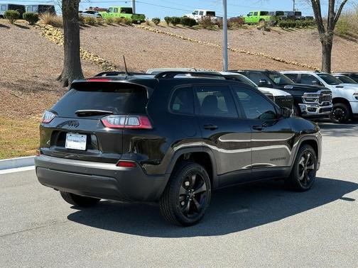 2020 Jeep Cherokee Altitude