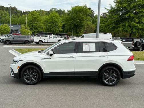 2023 Volkswagen Tiguan 2.0T SE