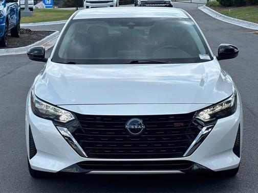 Aspen White Tricoat 2025 Nissan Sentra SR