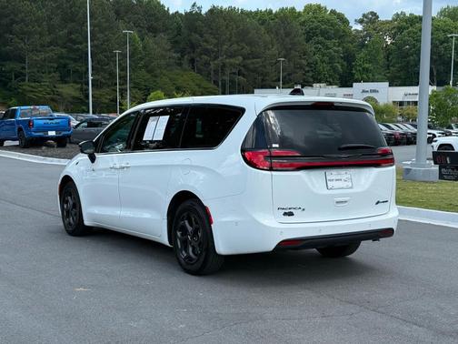 Bright White Clearcoat 2024 Chrysler Pacifica Hybrid S Appearance Pkg