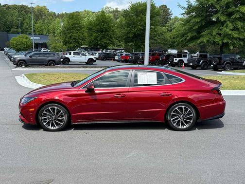 Ultimate Red 2023 Hyundai SONATA Limited