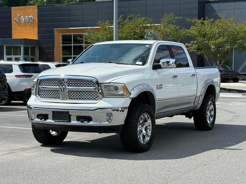 Bright White Clearcoat 2015 RAM 1500 Laramie