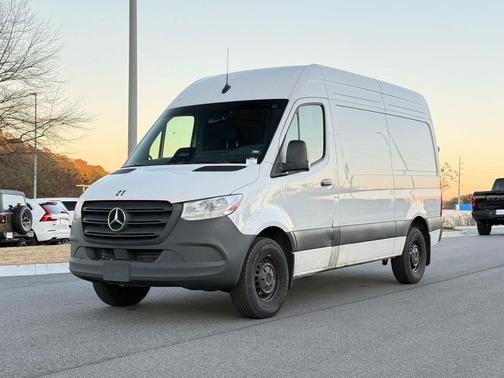 2025 Mercedes-Benz Sprinter 2500 Standard Roof