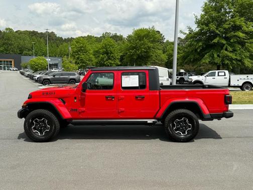 Firecracker Red Clearcoat 2021 Jeep Gladiator Willys 4x4