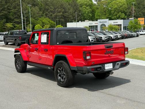 Firecracker Red Clearcoat 2021 Jeep Gladiator Willys 4x4
