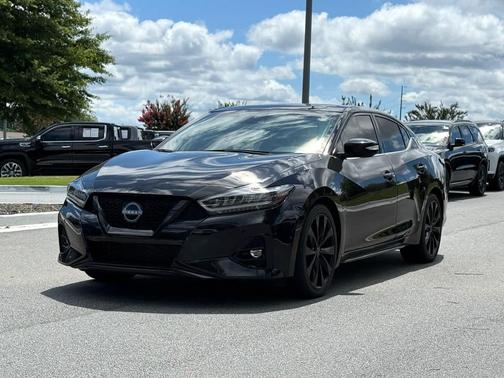 Super Black 2023 Nissan Maxima SR Xtronic CVT