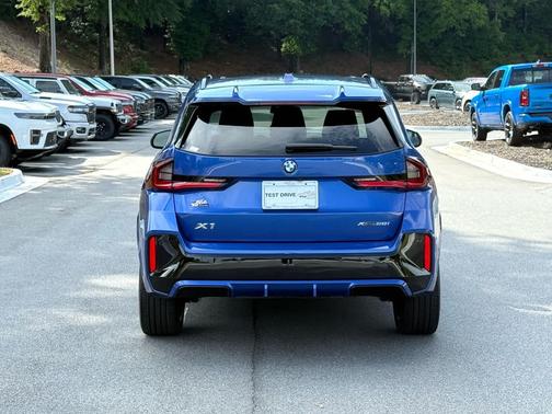 Portimao Blue Metallic 2024 BMW X1 xDrive28i