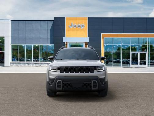 silver zynith clearcoat 2026 Jeep Cherokee Overland