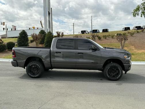 Granite Crystal Metallic Clearcoat 2024 RAM 1500 Laramie
