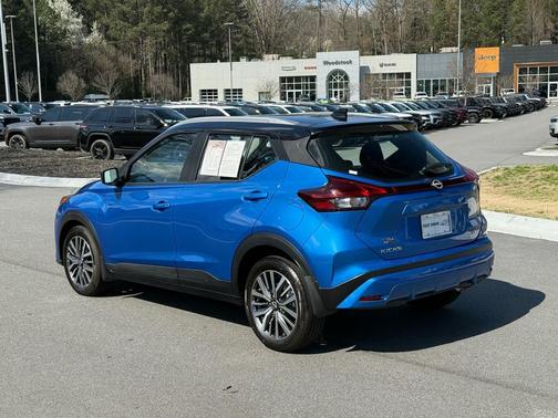 2023 Nissan Kicks SV