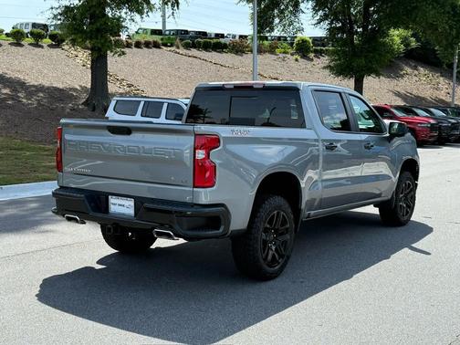 Sterling Gray Metallic 2024 Chevrolet Silverado 1500 LT Trail Boss