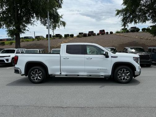 Summit White 2023 GMC Sierra 1500 SLT