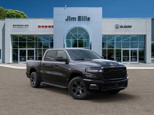 Diamond Black Crystal Pearlcoat 2026 RAM 1500 Express