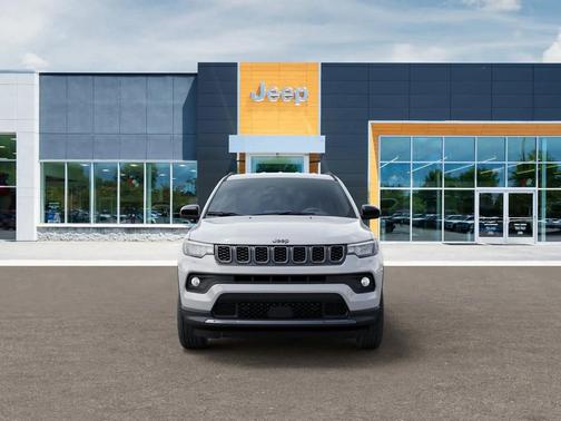 Bright White Clearcoat 2026 Jeep Compass Latitude