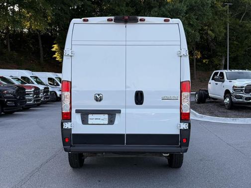 Bright White Clearcoat 2024 RAM ProMaster 2500 Tradesman