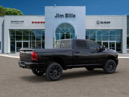Diamond Black Crystal Pearlcoat 2026 RAM 2500 Big Horn