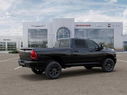 Diamond Black Crystal Pearlcoat 2026 RAM 2500 Big Horn
