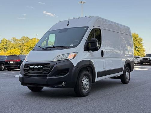 Bright White Clearcoat 2024 RAM ProMaster 2500 Tradesman