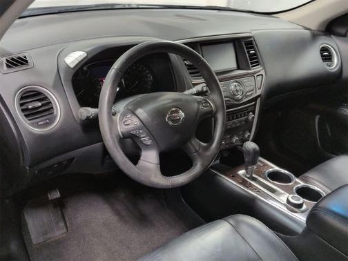 2014 Nissan Pathfinder SL