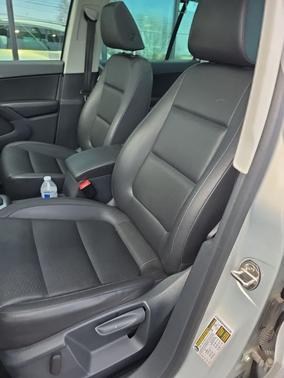 2013 Volkswagen Tiguan SE