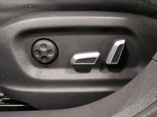 2016 Audi Q3 2.0T Premium Plus