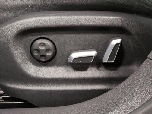 2016 Audi Q3 2.0T Premium Plus