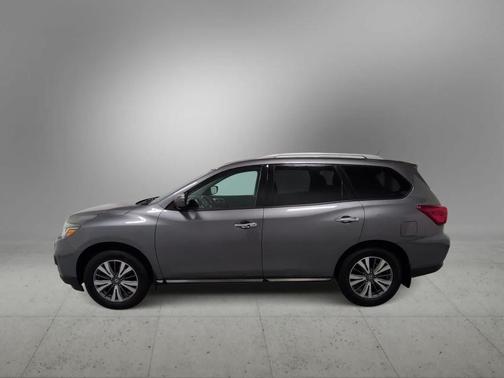 Gun Metallic 2017 Nissan Pathfinder SV