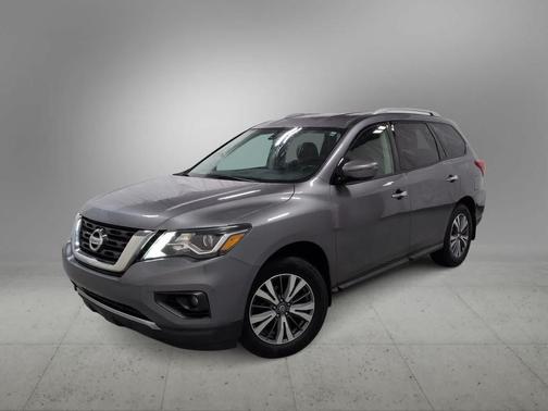 Gun Metallic 2017 Nissan Pathfinder SV