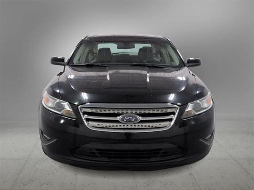 2010 Ford Taurus SEL