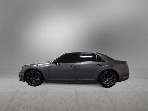 2022 Chrysler 300 S