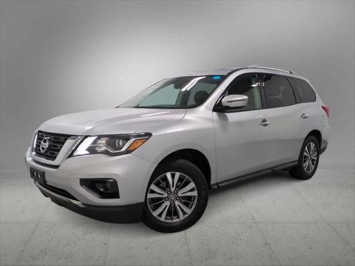 2018 Nissan Pathfinder SV