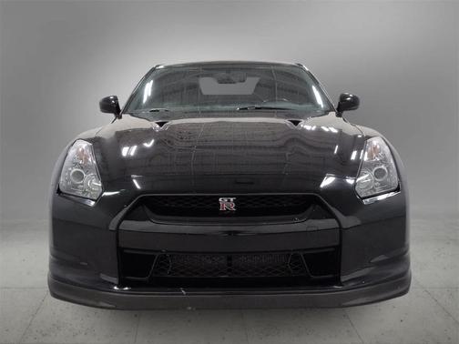 2010 Nissan GT-R Premium
