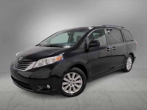 2015 Toyota Sienna XLE