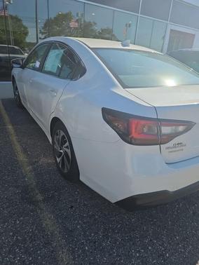 Crystal White Pearl 2022 Subaru Legacy Premium